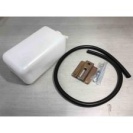 汎用リザーブタンク(角)。取付金具とホース、ビスが付属(TA,RA2#) 2,600円(税抜)